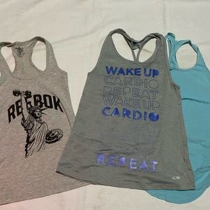 Bundle of 7 tank tops!